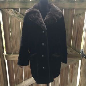 Borgazia Styled by Dubrowski & Joseph Black Faux Fur Coat Size 12